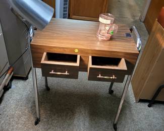 Nice Rolling 2 Drawer Craft, Utility Sewing Desk with Built In Lamp