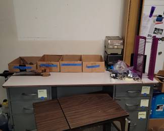 Great Metal Office Desk with 6 Drawers. Great for Office or Garage Work Area.