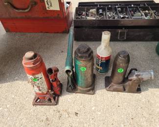 Bottle Jacks