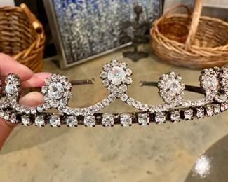 Vintage crown/tiara #2