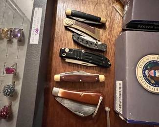 Pocket Knives 