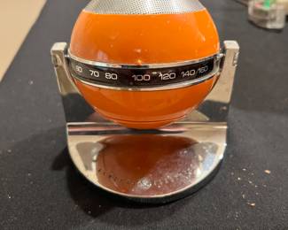 1960s-1970s GE Transistor Radio