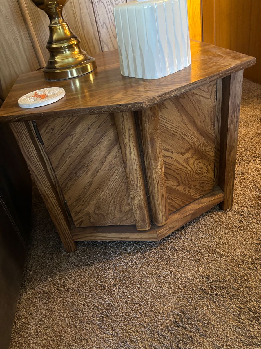 Lovely side table.