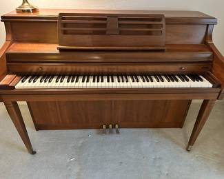 Kimball Artist Console Piano