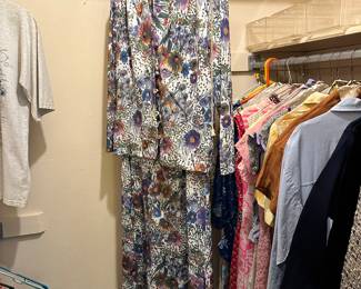 Vintage Women’s Clothes