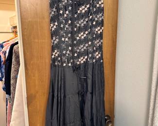 Vintage Women’s Clothes