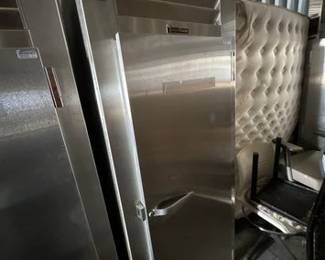 4008  Traulsen Refrigerator 