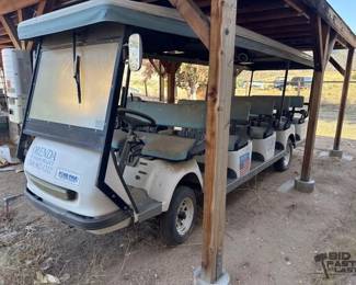 30 ForePar 10 Person Golf Cart