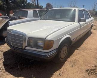 75  1985 Mercedes Benz 