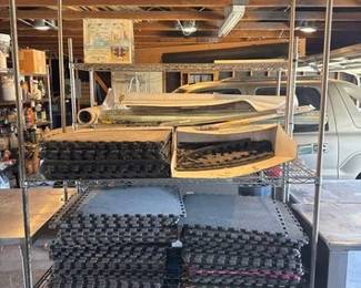 2036 Metro Metal Rolling Rack with Foam Pads