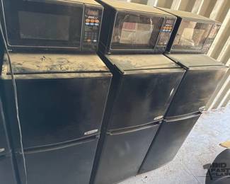 4024  3 Micro Fridges and Microwaves 