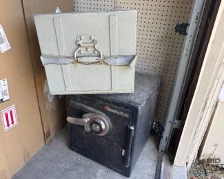 2054  Sentry Safe and Metal Storage Box 