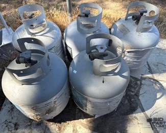 2906 5 Propane Tanks