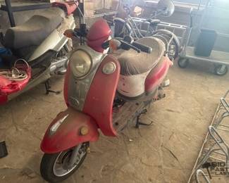 15 Baja RT50 Scooter