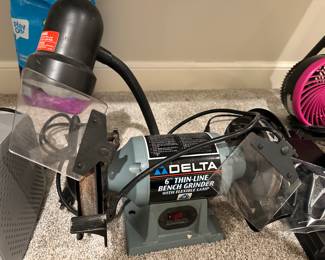 Bench grinder