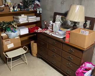Dresser & Holiday Items