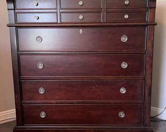04 Lane Dresser 5Drawer