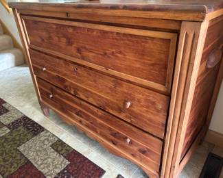 Great Lane Cedar Chest w Lift Top and 2 Drawers