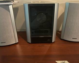 Sony CD Player w Speakers