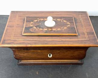 1860 Antique Sewing Chest