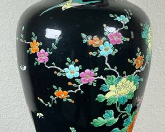 Chinese Late Qing (1890 - 1912) Hand Painted Famille Noir Vase