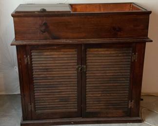 Cabinet With Turntable And Dry Bar