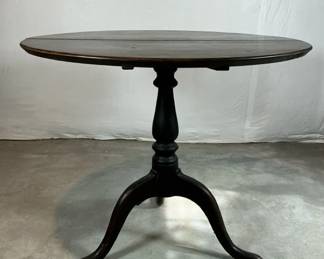 Federal Tilt Top Tea Table, ca 1820