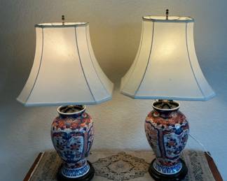2 Asian inspired table lamps