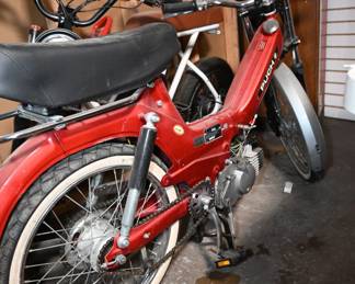 Puch Maxi (1972-1976), Custom-Built by Janus Motorcycle.