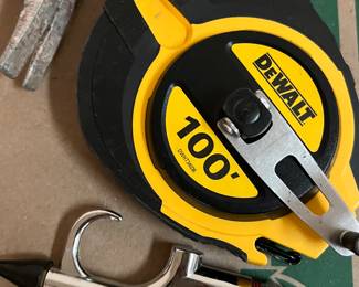 Dewalt 100'