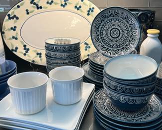 Better Homes & Gardens Blue/White Dinnerware