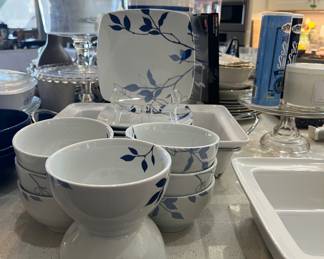Mikasa Gourmet Basics Dinnerware