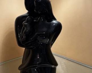 Lovers Statue