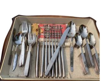 Vintage Fleur De Lis Engraved Flatware Set Unused Original Tray