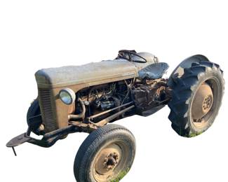 Antique Ferguson Tractor (Does Run)
