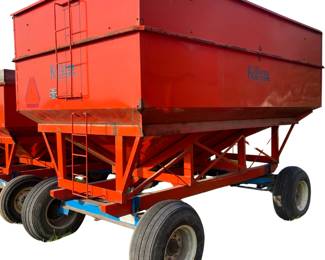 KillBros. Model 375 Gravity Grain Wagon 350-400 Bushel 12.5L x 16.5L Tires On KillBros. 1280 Running