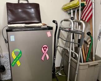 Mini fridge