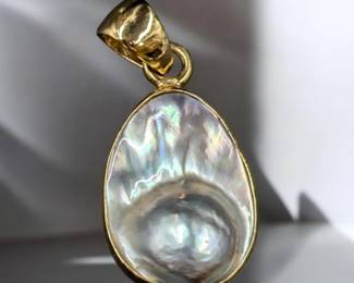 A Fine Charles Albert Alchemia Mabe Blister Pearl Petite Pendant, 7.36 Grams Total