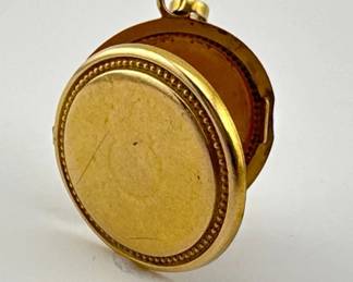 14kt gold locket