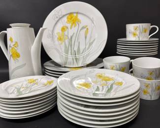 Portuguese daffodil china by Block Seal