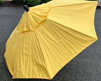 Yellow sunbrella patio umbrella (barely used)