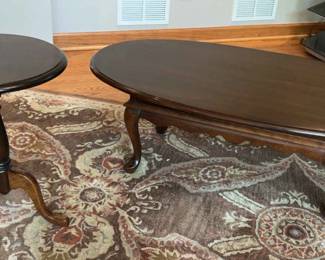 Vintage Traditional Queen Anne Cherry Coffee Table Mahogany Side Table