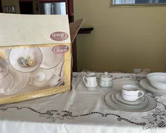 Brand New Gibson Fine Stoneware Set