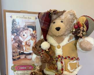 Grandeur Noel 31 Limited Edition Collectible Bear