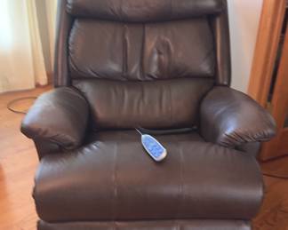 LazyBoy Astor Power Rocker Recliner w Headrest Lumbar Remote