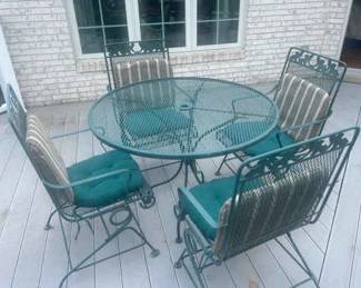 5 Piece Green Patio Set w Cushions