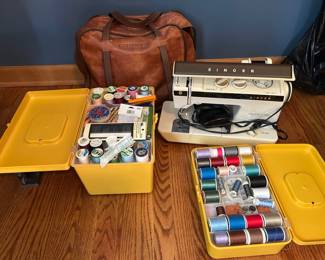 Vintage Singer Creative Touch Fashion Machine 1030 w Bag and Various Sewing Materials
