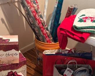 Wrapping and decor