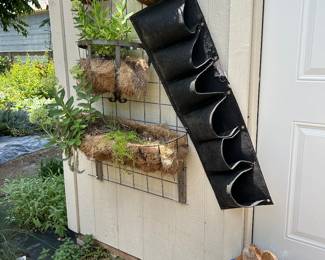 Grow bags, coconut fiber liners, hanging planters