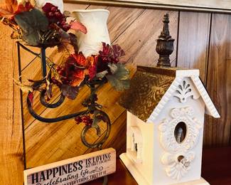 White Bird House decor
Party lite Candle decor